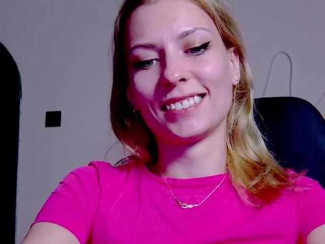 karo131324 on BongaCams