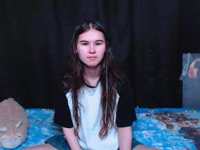 littleowlx on BongaCams 