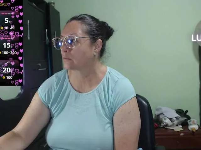 rouseehotglad on BongaCams