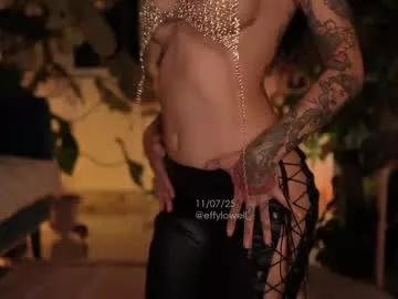 effylowell_ on Chaturbate 