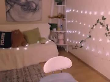 missmelons_ — read!bio.C2C 23tks! shake them 25TKS slap ass15tks #bigboobs #bigass #c2c #tease #brunette  #