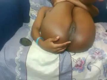 pappychullo09 on Chaturbate 