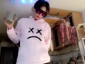 raziel_haze — im tired.... <3 #freak #shorthair #artist #fit #goth [3330 tokens remaining]