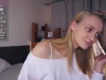 tobicovitt — GOAL: squeeze tits out [75 tokens remaining] Welcome to my room Sweetie, I`m Lilly, wanna play with me? <3 #new #18 #skinny #blonde #cute