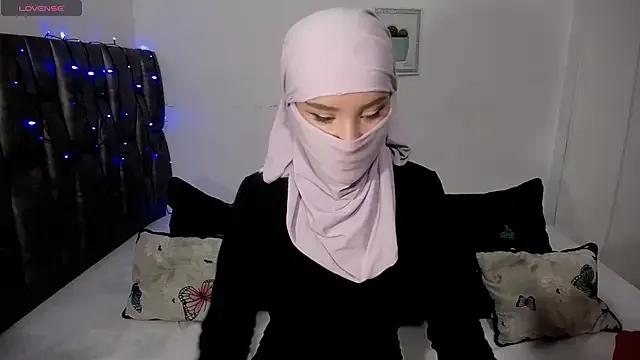 __Nahia on StripChat 