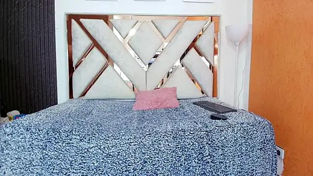 Antonella_And_Thiago's avatar