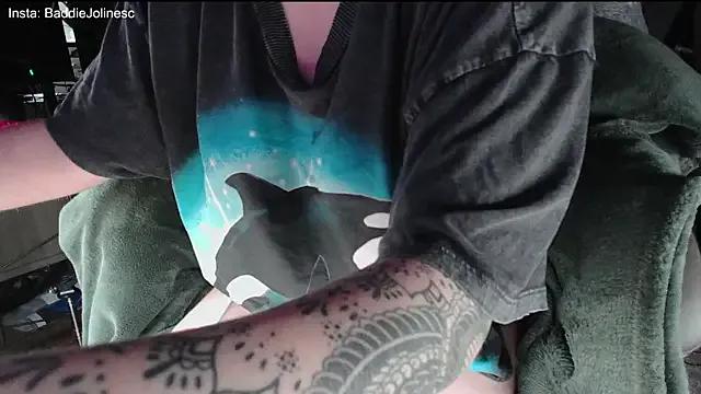 BaddieJoline on StripChat 