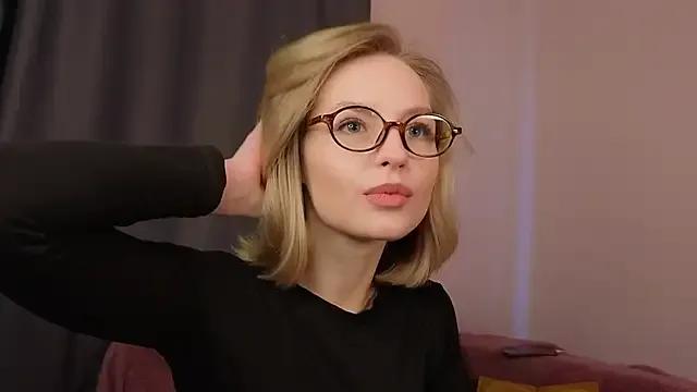 BaileyBernos — lick my two fingers