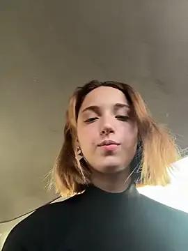 DollyTall on StripChat 