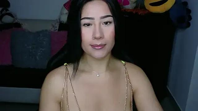 evelyn_ch_ on StripChat 