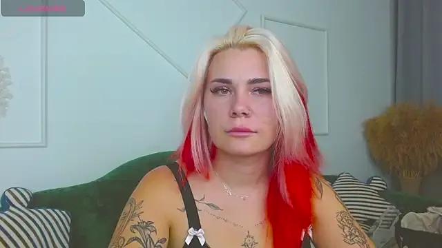 lada_love on StripChat 