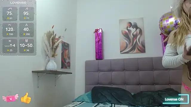 Lola_wish1 on StripChat 