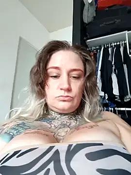 Lustful_Lisa — Butt plug