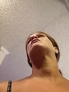 sarahkat86 on StripChat 