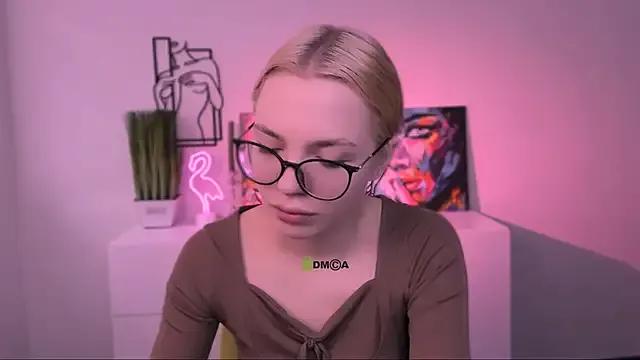 sendi_cais — play boobs in a bra