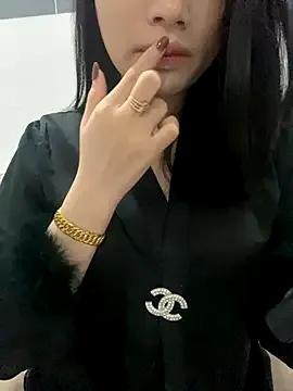 Sunny_babyy on StripChat 