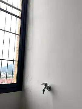 zhizhinaigai on StripChat 